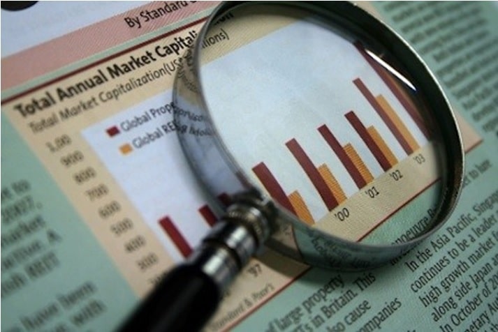 Analiza fundamentalna – trendy gospodarcze a wpływ na kurs walut