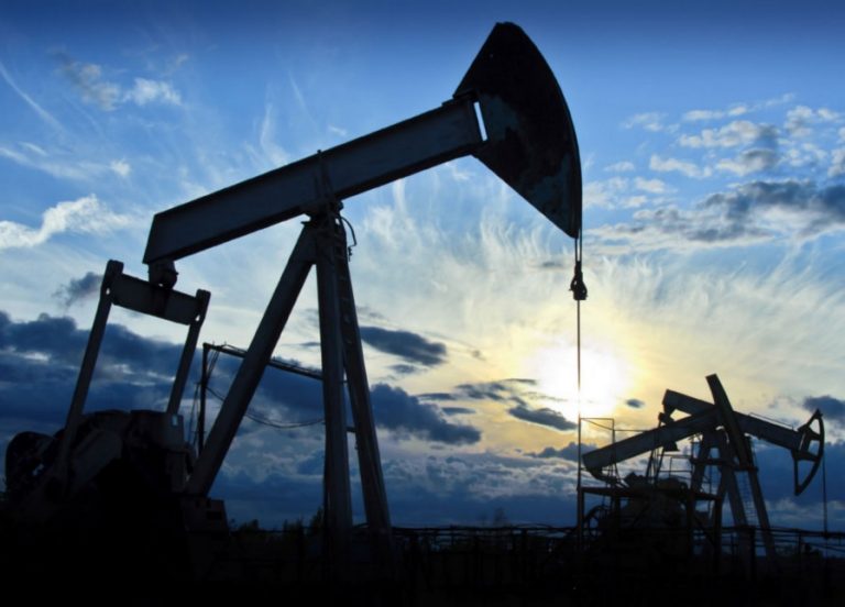 Jak Inwestować w Ropę Naftową ?